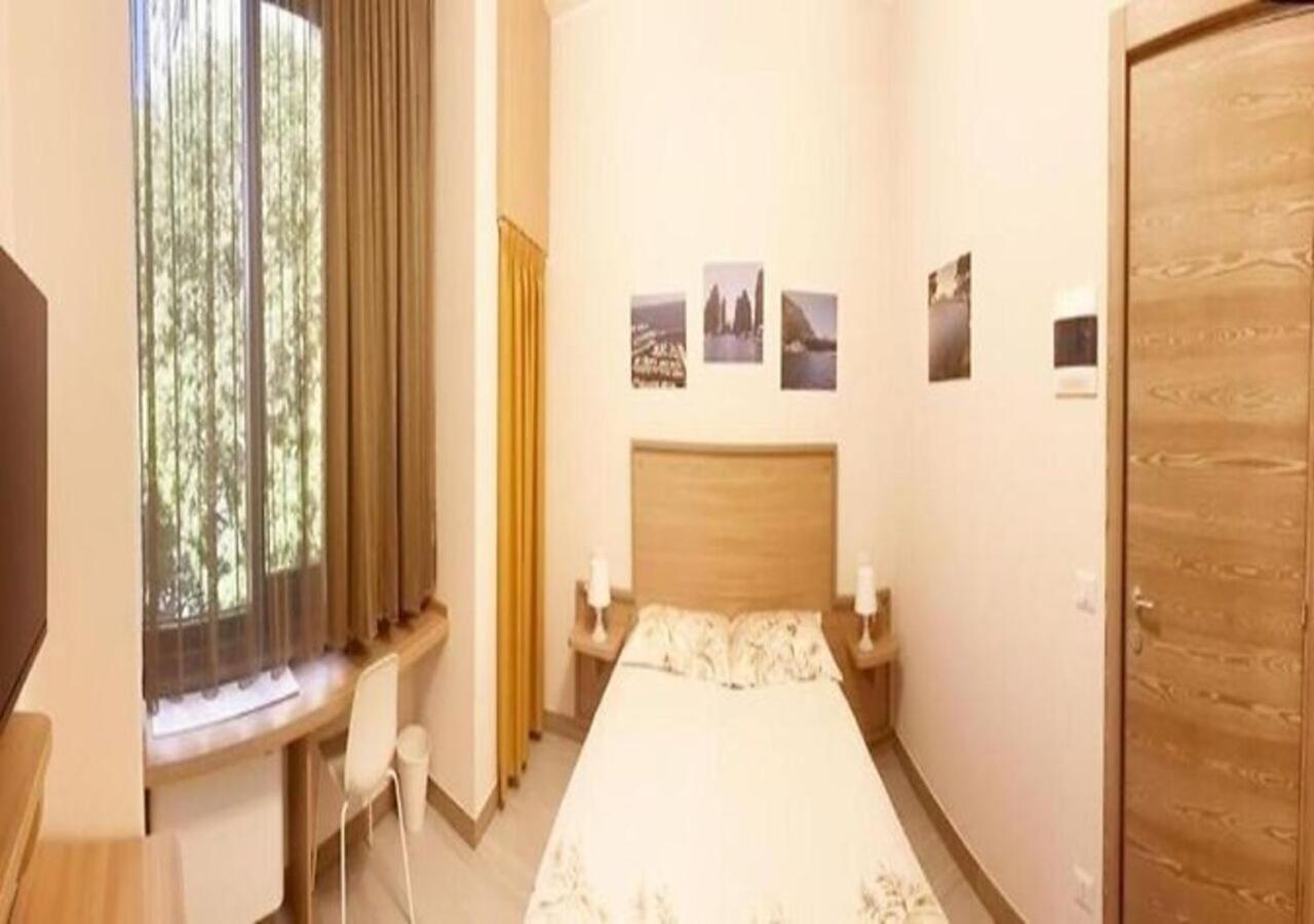 Sissi Comfort Rooms Foresteria Lombarda Монца Екстер'єр фото
