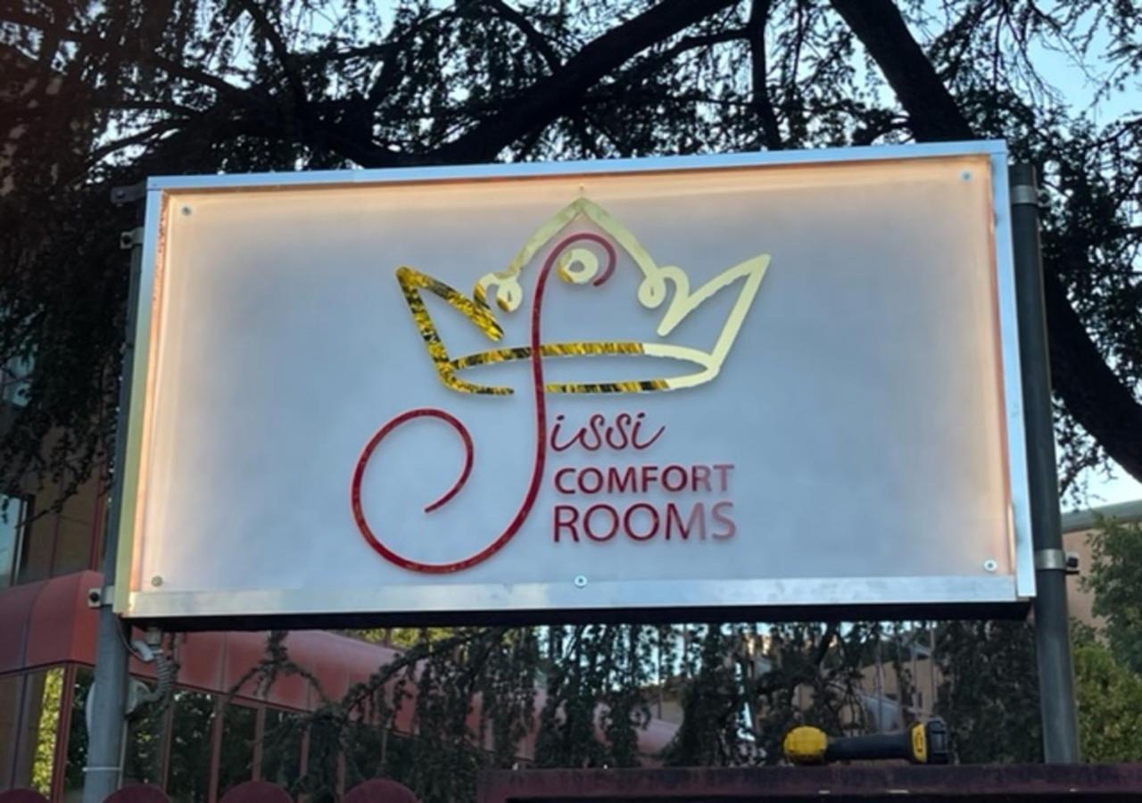 Sissi Comfort Rooms Foresteria Lombarda Монца Екстер'єр фото
